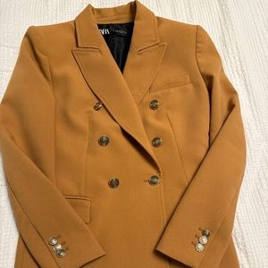 NWOT- Zara Double Breasted Blazer Gold Buttons Tan Size Small